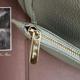 Picture of Loro Piana Handbags _SKUfw192330978fw
